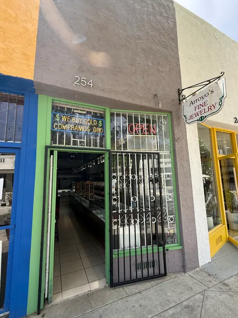 Arroyo's Fine Jewelers