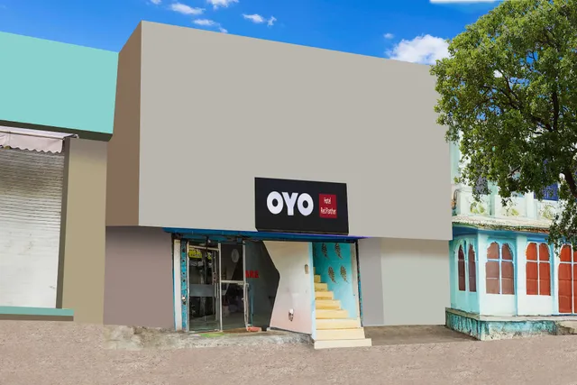 OYO Red Panther Hotel