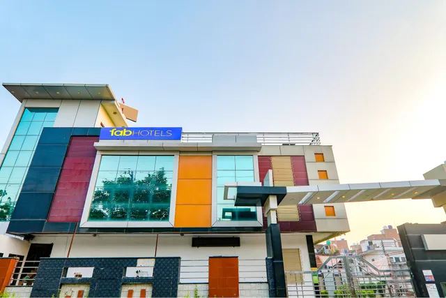 FabHotel Shree Pushpraj - Hotel in Kalyanpur, Kanpur