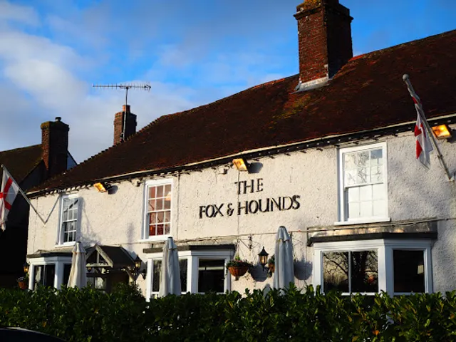 Fox & Hounds