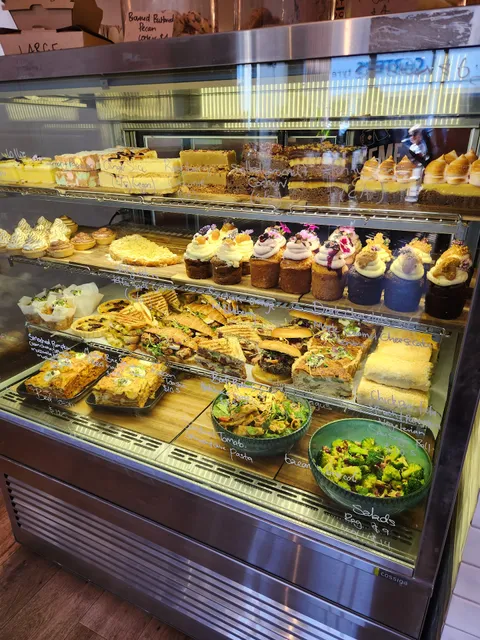 Tartan Rose Cakery and Deli