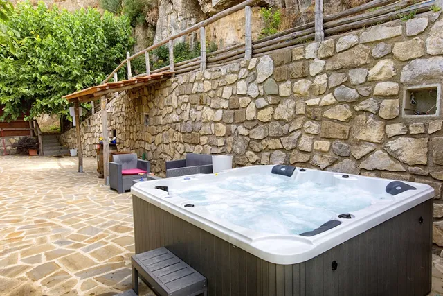 Eterea Charming Suites