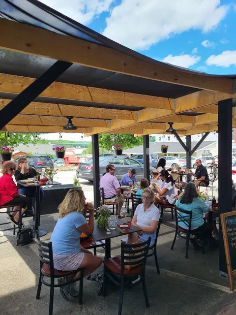 Delvino's Grill & Pasta House