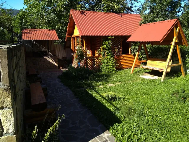 Mini hotel "Oskolok Dovbusha"