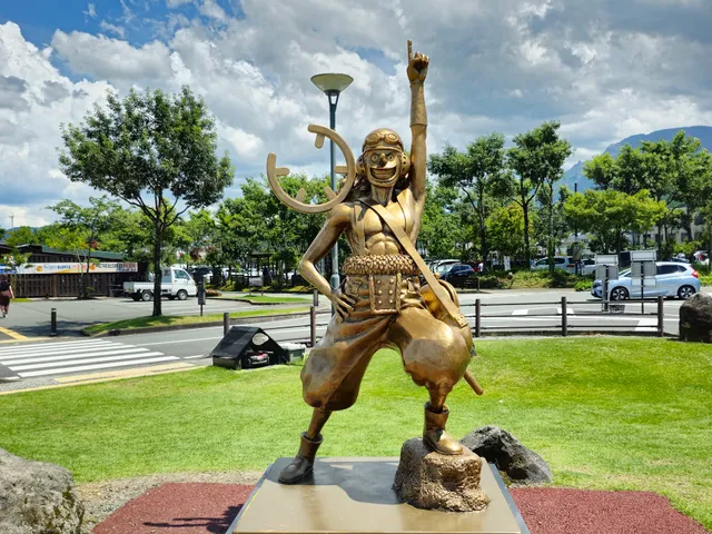 Usopp Statue