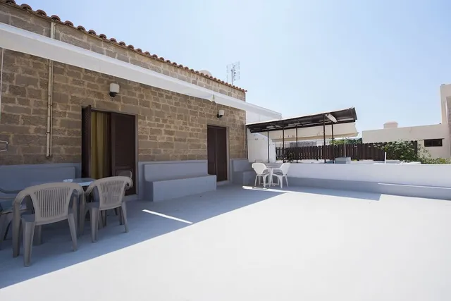 STAVROS Bar & Pension