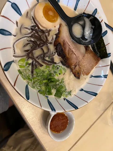 Tsukuyomi Ramen - Bois Franc + Koi Shokudou