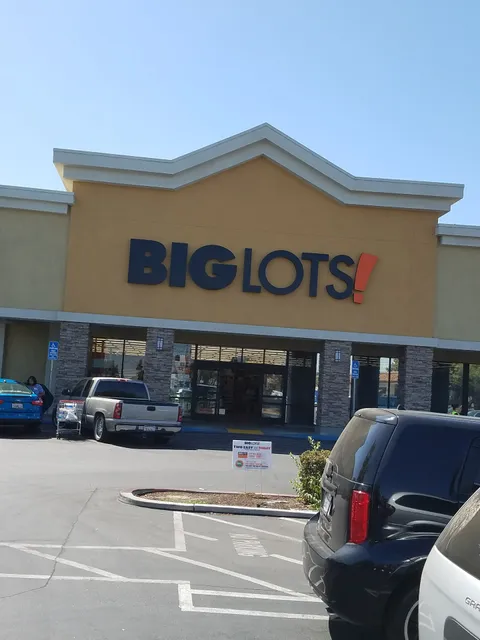 Oakmoor Plaza Shopping Center