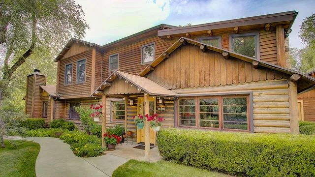 The Engen Hus Bed & Breakfast