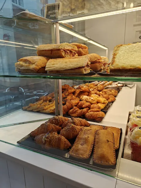 Cafetería Càtering Simpàtic (Illa de Cuba 47)