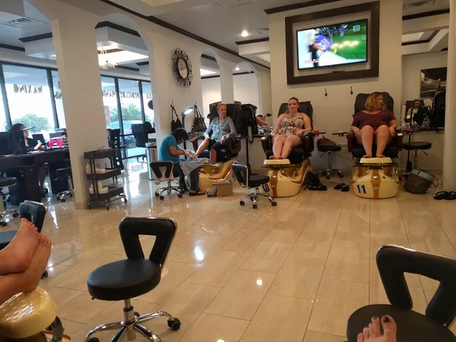 Plano Nail Bar