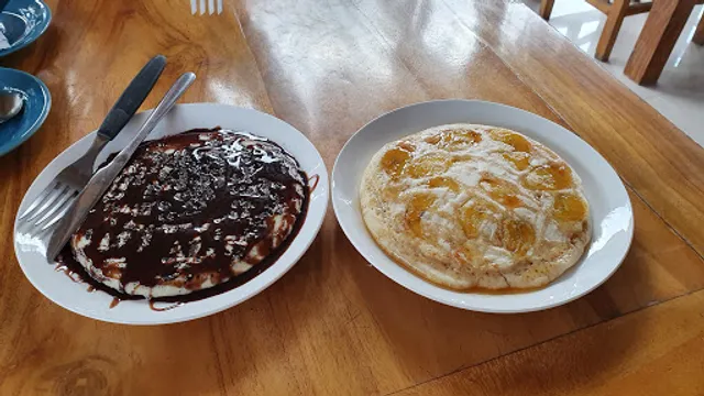 Warung Salt & pepper