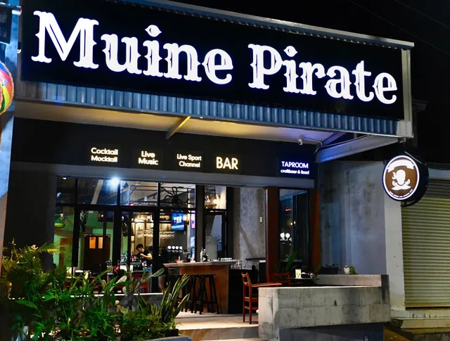 MUINE PIRATE - Vietnamese Fusion Restaurant & Live Music Bar ( HẢI TẶC MŨI NÉ)
