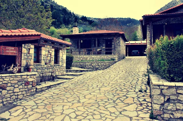 Πέτρινα Θεοχάρη