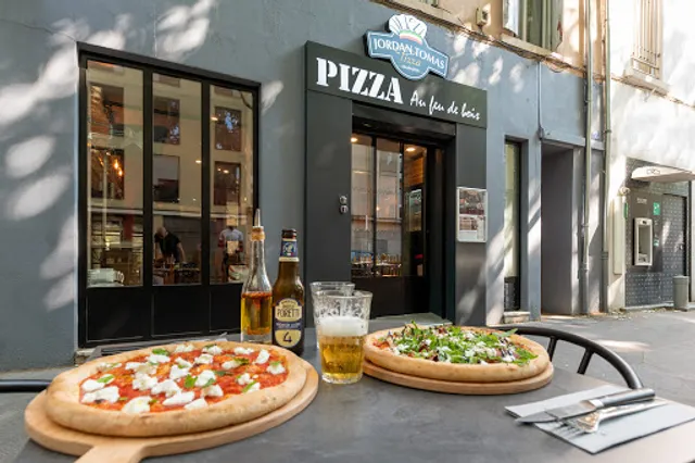 Jordan Tomas - Pizza Mamamia Lyon Montchat