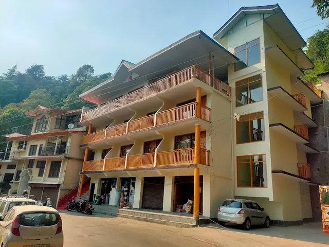 Oaks Bliss Guest House