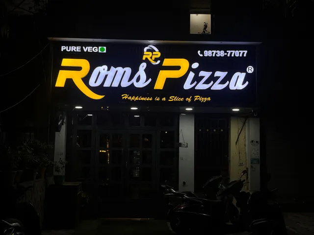 Roms Pizza Lajpat Nagar