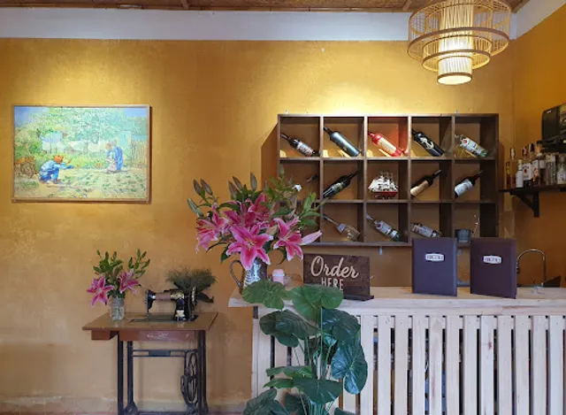 ToTo-Chan Restaurant & Vegetarian Options