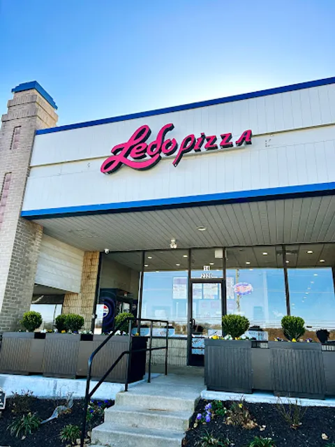 Ledo Pizza