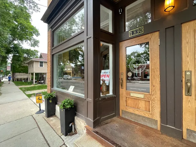 Green Life Trading Co.