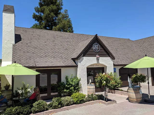 AronHill Winery & Vineyards