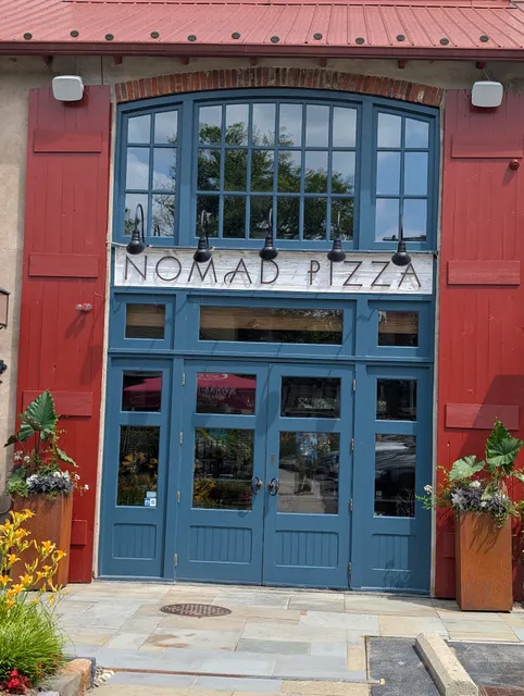 Nomad Pizza Lambertville