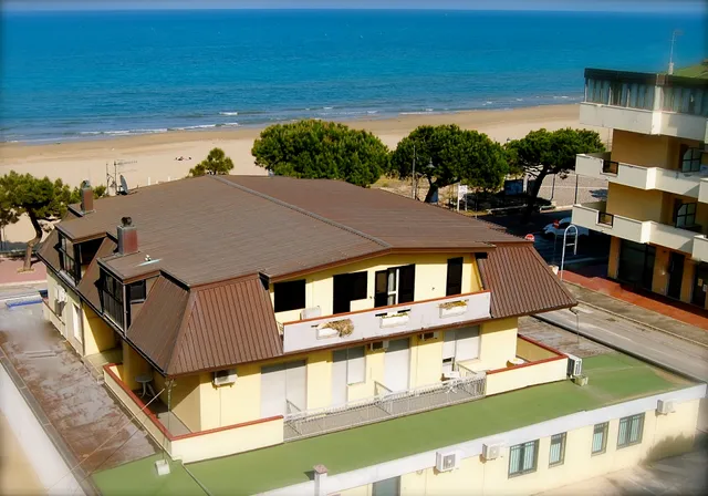 Albergo Ristorante CRI CRI