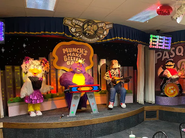Chuck E. Cheese