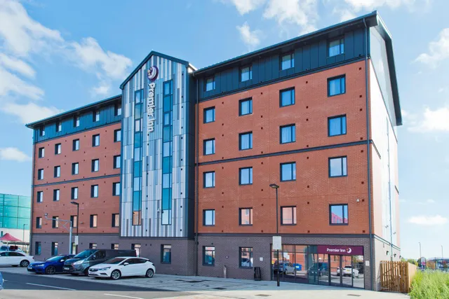 Premier Inn Gloucester (Quayside) hotel