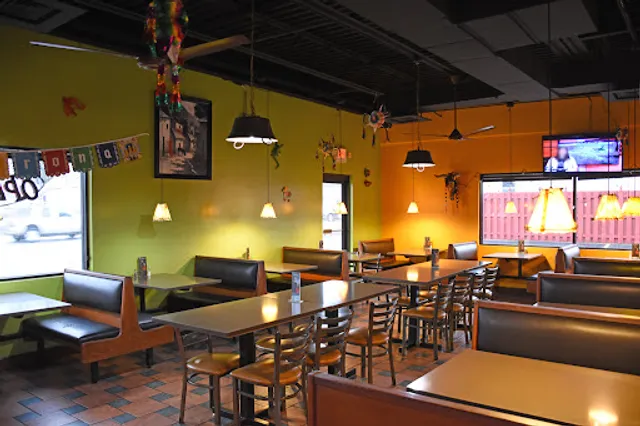 Los Cocos Locos of Alvarez