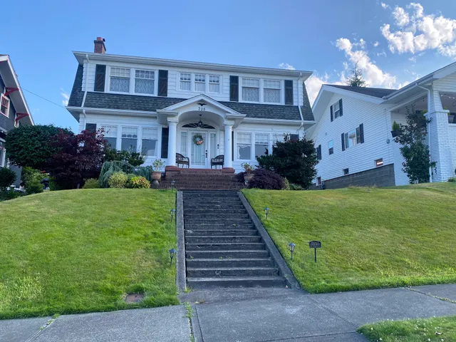 Palmer House from Twin Peaks