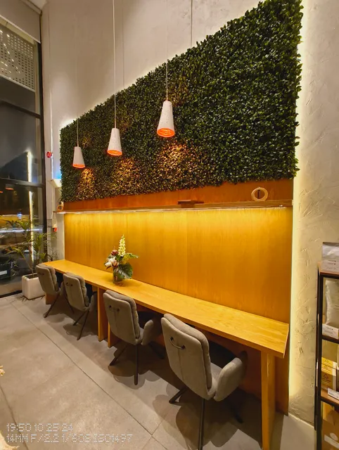 Dawraq Specialty Coffee Roaster & Cafe