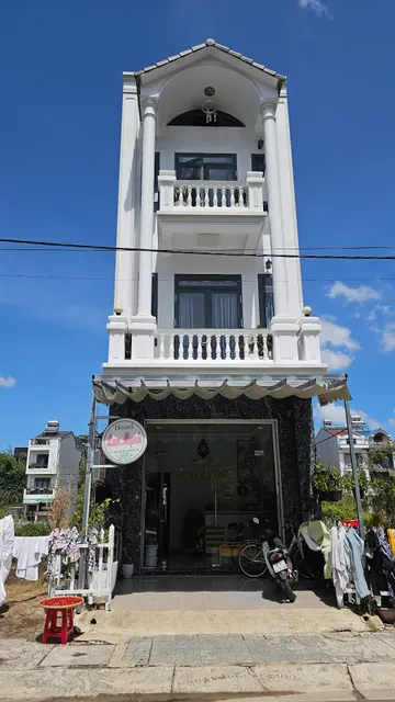 KHÁCH SẠN AN VY ĐÀ LẠT