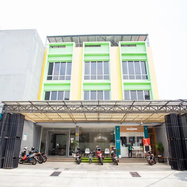 Sambina Stay Jelambar