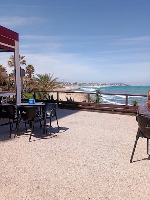 Bar heladería cafetería "El delfín"