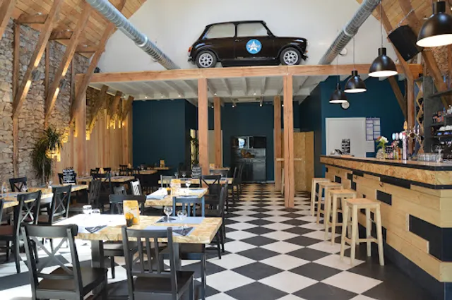 chez Elysée Bar Restaurant