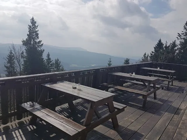 PANCÍŘ - chata a rozhledna s.r.o.