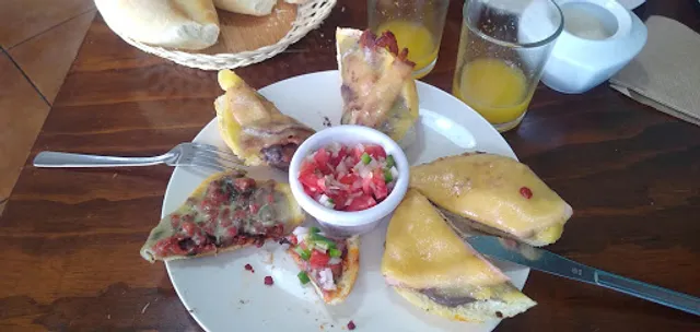 La casita de Carlo Lomas de Angelopolis