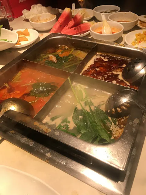 Haidilao Hot Pot Parking Lot