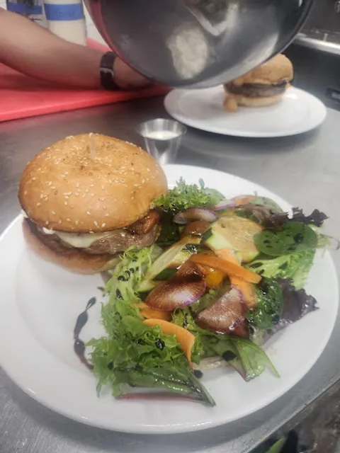 AR Restaurant & Catering LLC