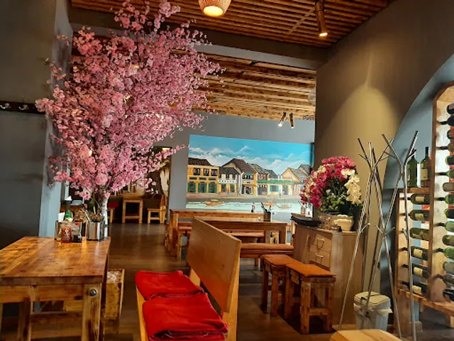 Hung Anh - Vietnamese & Japanese