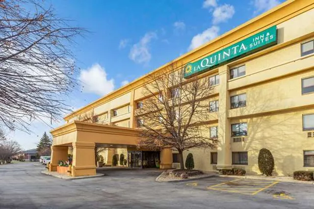La Quinta Inn & Suites by Wyndham Chicago Tinley Park