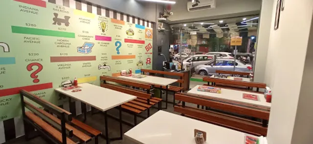 Monopoly Restaurant