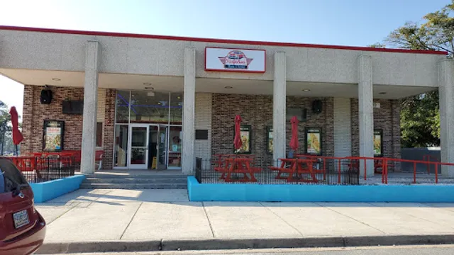 Blaze Theater & Pizzeria 🎥 🍕