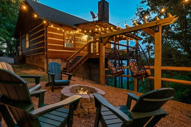 Lovers Cove Cabin
