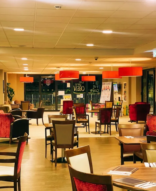 King & Cissy at Artfix