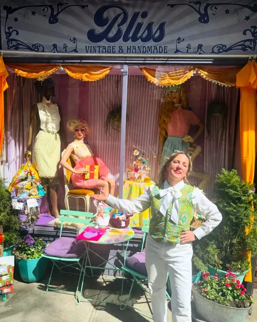 Bliss Vintage & Handmade (by Violet's Volition)