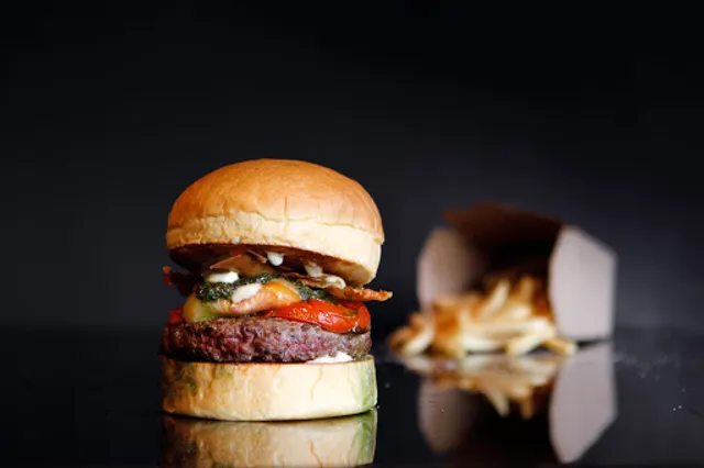 25 Degrees Burger Bar