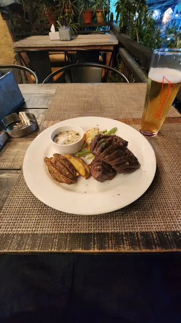 Smoking Yak Steakhouse & Pub