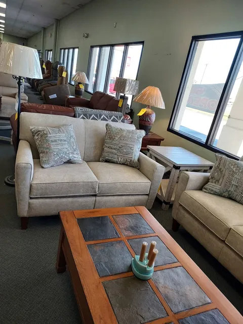 Allen's Pacific Avenue Furniture